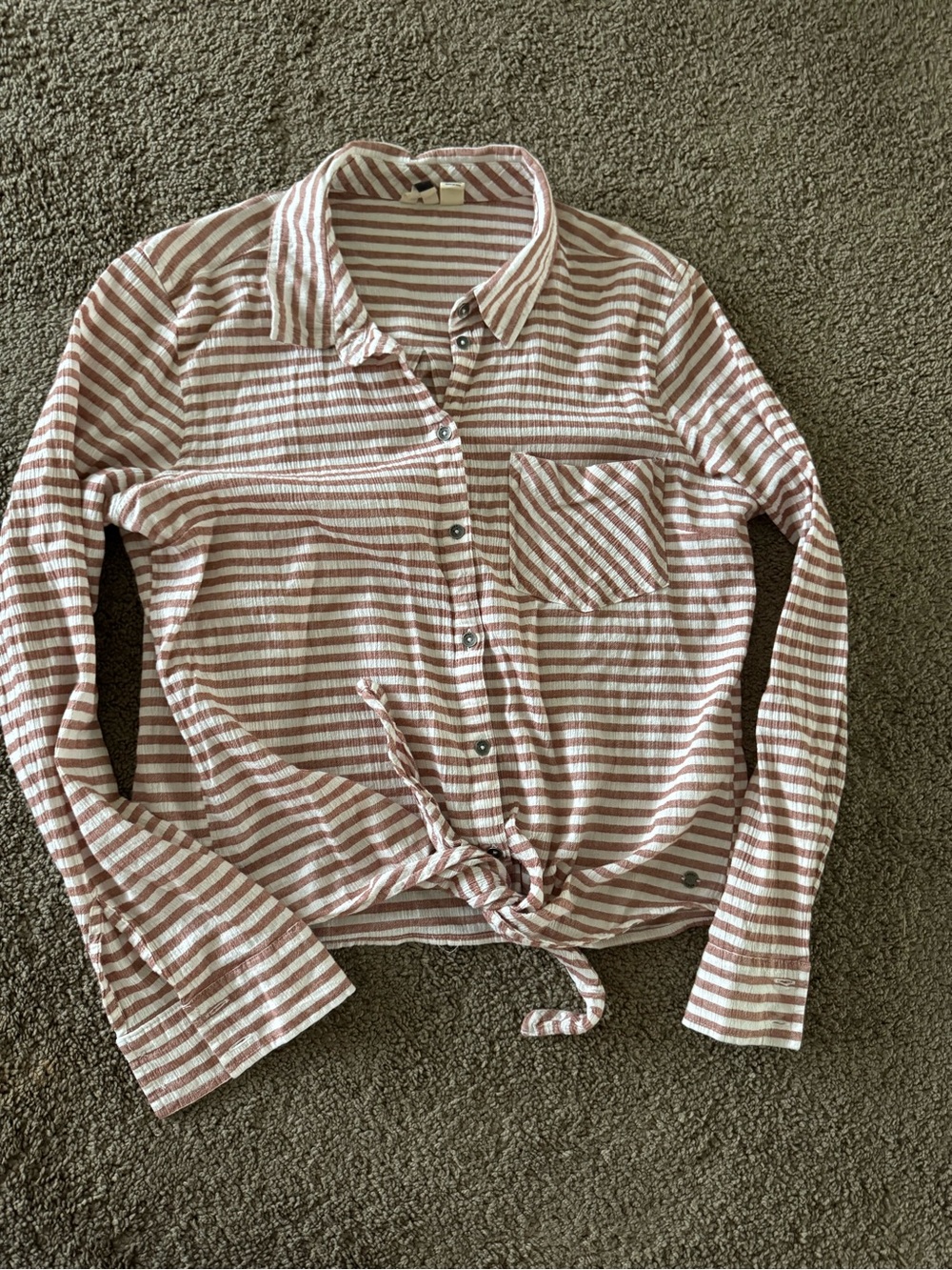 Roxy Brand tie bottom top